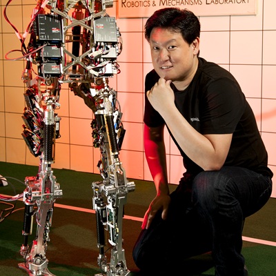 Dr. Dennis Hong